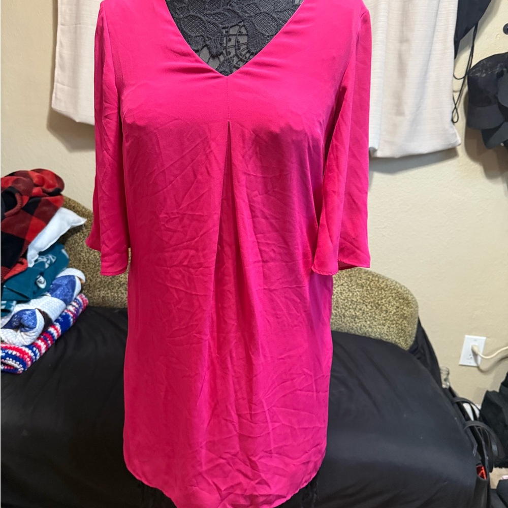 DR2 Fuchsia V-Neck Tunic Top